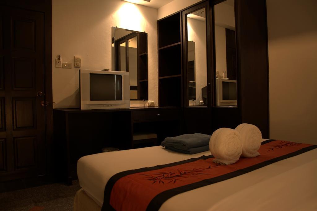 Washington Residence Phuket Habitación foto